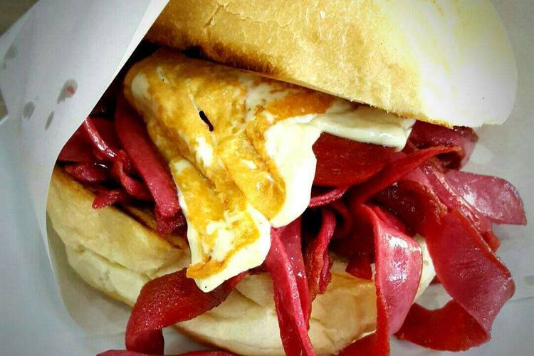 Izmir Sandvic Cumhuriyet Eskisehir